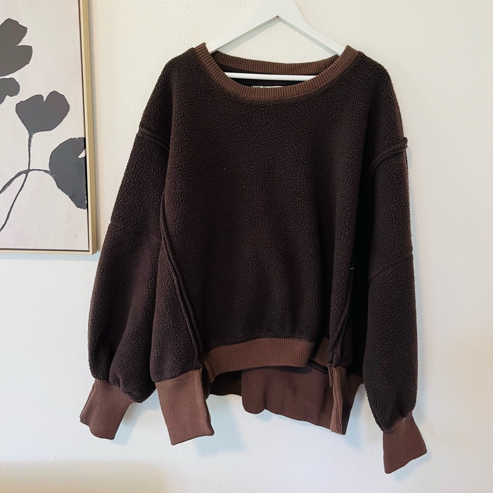 FREE PEOPLE COZY CAMDEN CREW (L) - Picture 3 of 7
